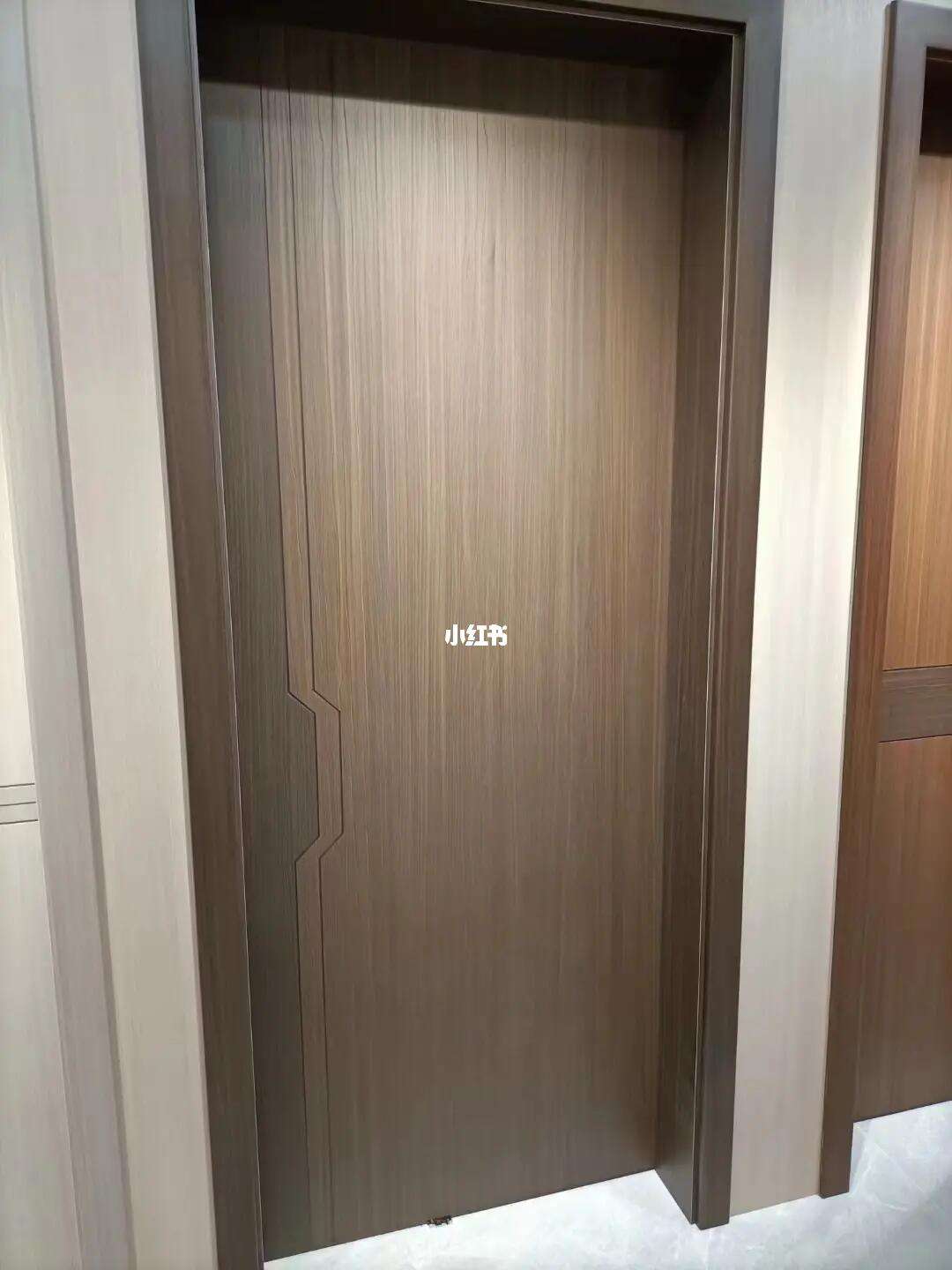 全橡木真木门 打造舒适卧室空间的关键选择